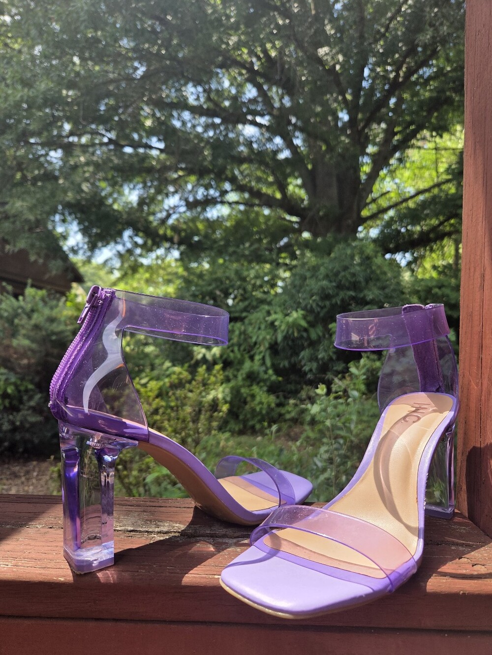✨️ LN Lilac Clear Strap Block Heel Sandals - Picture 3 of 6